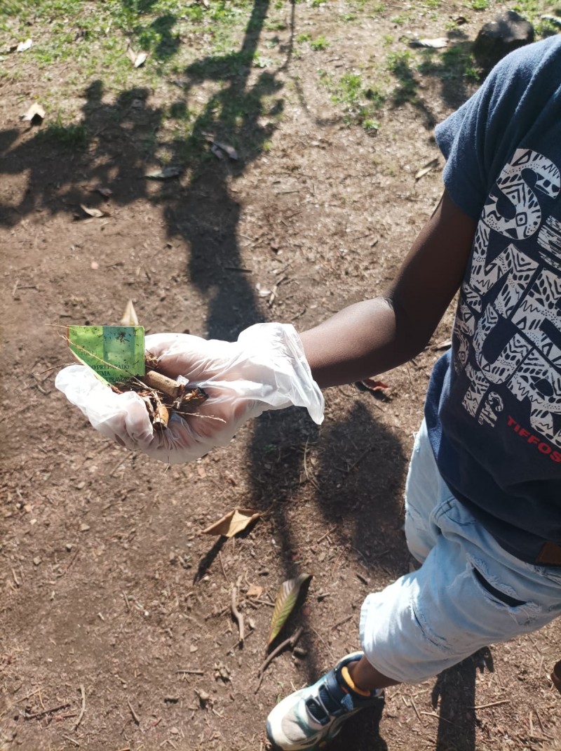 Crianças do CATL da Fundação ADFP assumem papel ativo na conservação do jardim comunitário