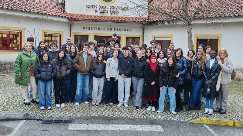 Alunos do Curso Profissional de Técnico de Auxiliar de Saúde do Agrupamento de Escolas do Fundão visitaram a Fundação ADFP e o Hospital Compaixão